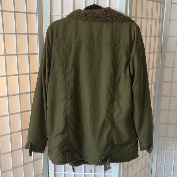 Like new Anthropologie Jacket - Picture 6 of 9